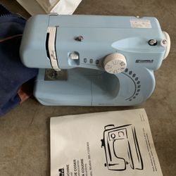 Kenmore sewing machine 