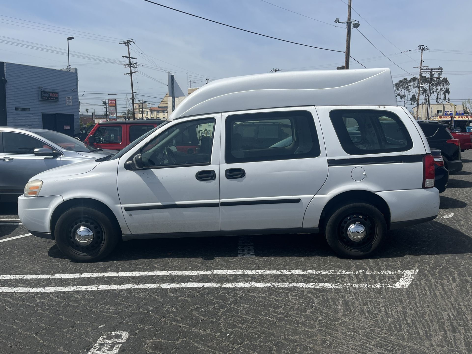 Mini Van Cargo / Camper