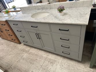 Bathroom cabinet