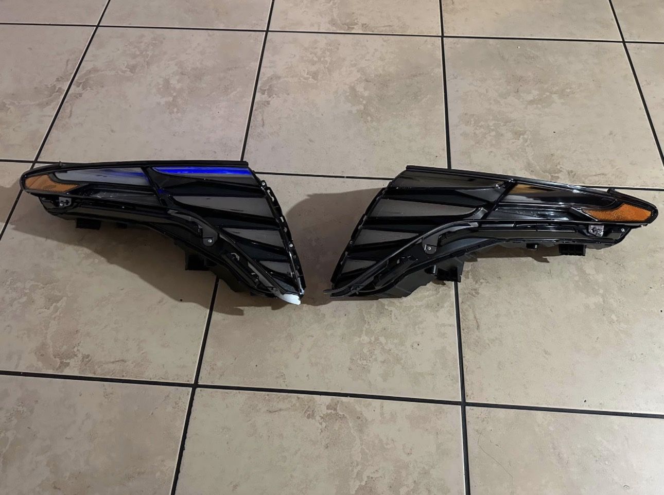 Hyundai Tucson Headlights