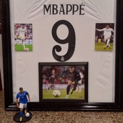 KYLIAN MBAPPE REAL MADRID CUSTOM BRANDED AUTHENTIC FRAMED JERSEY, SIGN PHOTO WITH COA AND FIGURE.