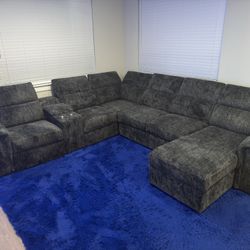 Like-New Modern 6-Piece Sectional – Dark Gray, Recliner + Storage