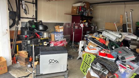 Moving sale