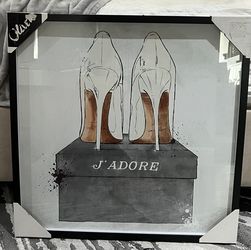Oliver Gal Dior J’adore Heels Framed Art