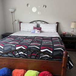 King Size Bed, Night Stands, And main Drawer With Mirror
