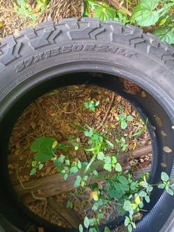 37/13.5/24 truck tire