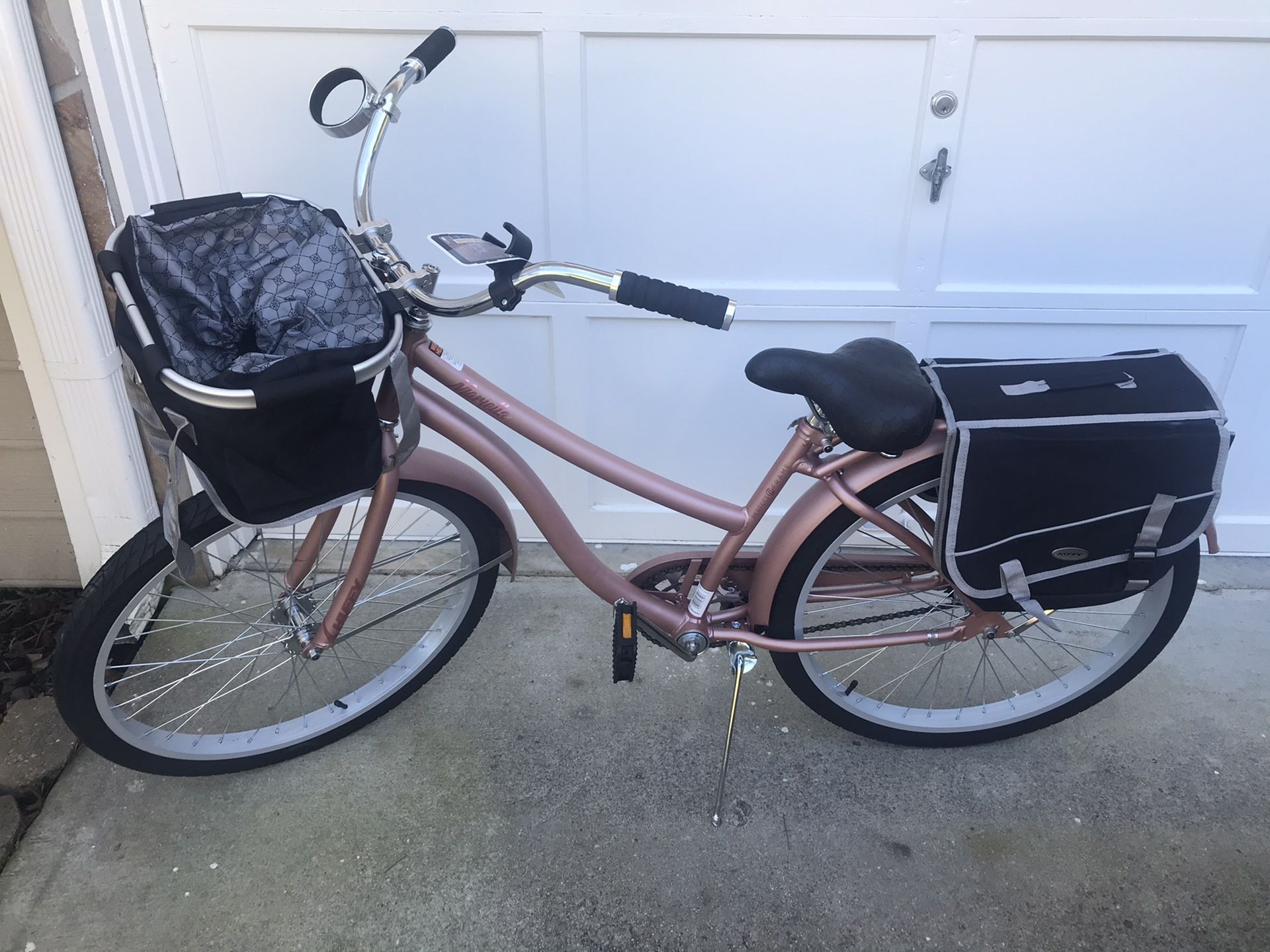 Huffy 26” cruiser bike in rose gold