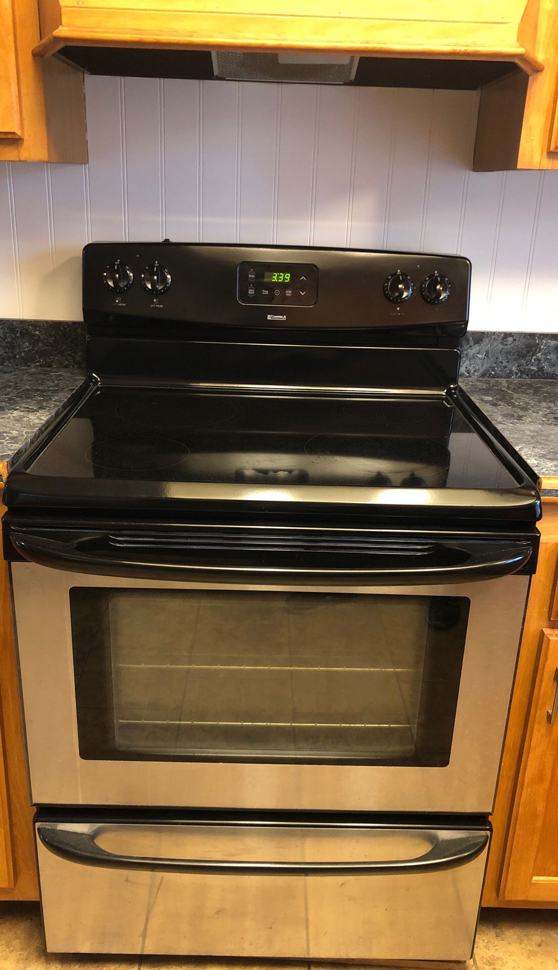Kenmore Electric stove. Works great