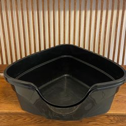 Nature’s Miracle High-Sided Corner Litter Box