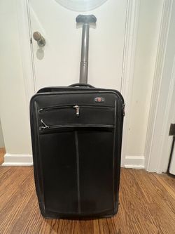 victorinox carry on 22inch Tall