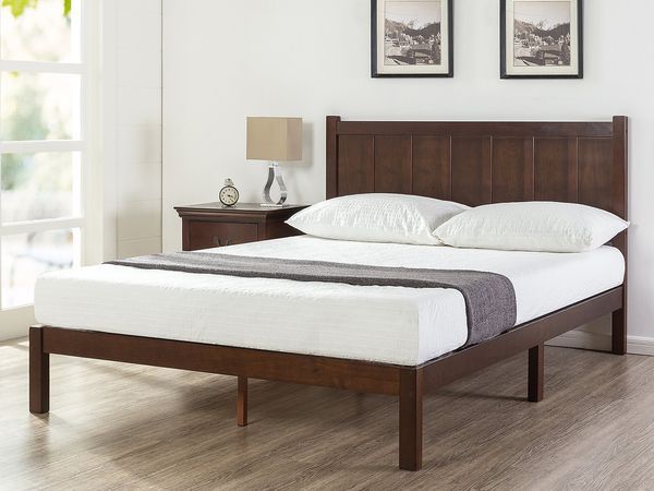 SALE!!! New Zinus Adrian Wood Rustic Style Platform Bed with Headboard Queen size $175 , king size 195$