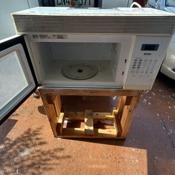 Over The Range Microwave. Works Great 👍 