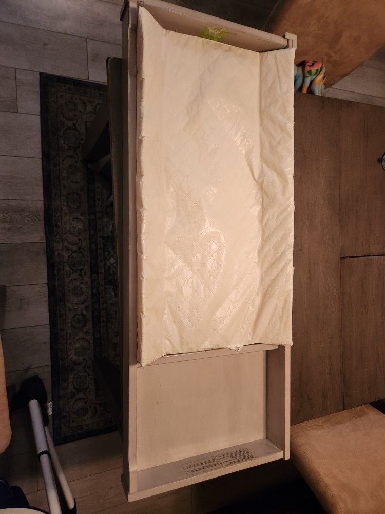 Baby Diaper Changing Table Including Pad