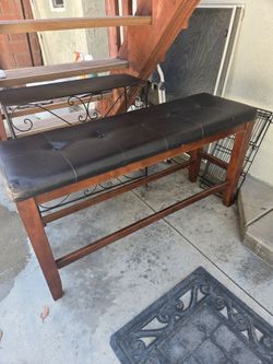 FREE BENCH WOOD AJD VINYL SEATS