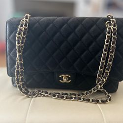 Caviar Jumbo Flap Bag With Silver Hardware