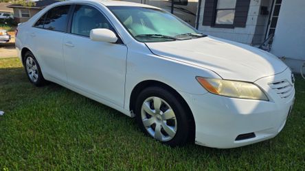 2009 toyota camary 147k miles 4cyl le model