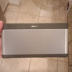 Bose SoundLink III Bluetooth Speaker