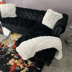 Velvet BENJARA 2 PIECE CHESTERFIELD DESIGN Sectional Couch Sofa (DELIVERY AVAILABLE/$50 DOWN & ITS YOURS🟢) Sectional Couch Sofa Recliner  