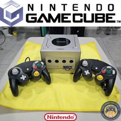 Nintendo Gamecube with Many Games Installed!!!!