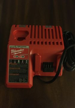 Milwaukee Charger