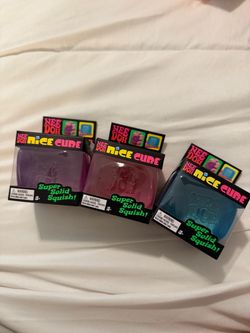 NeeDoh Nice Cubes