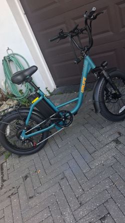 Like New Electric Bike 28 mph $500 FIRM