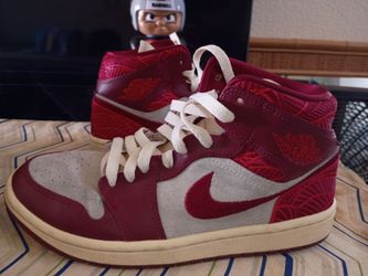 Nike Air Jordan 1 Mid Red Sneakers