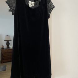 Black Cocktail Dress W/Scarf
