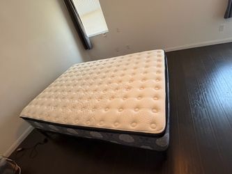 $200 - Queen PressureSmart Mattress + Adjustable Base