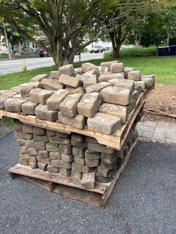 Reclaimed Cobblestone Pavers Lot