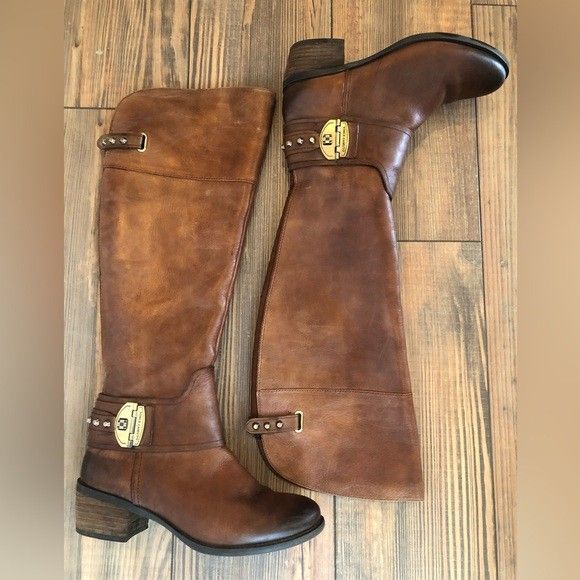 VINCE CAMUTO Brown Leather Beatrix Boots Sz 9