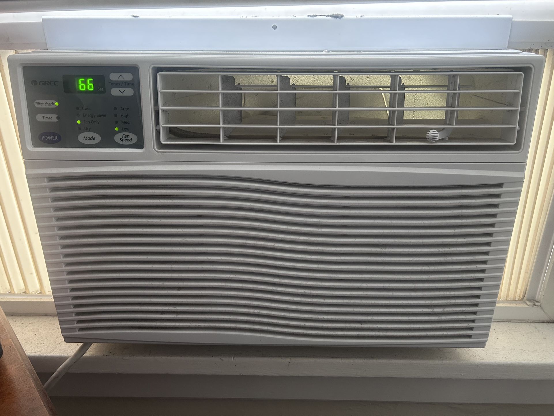 GREE Window A/C Unit