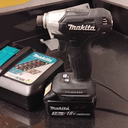 The Makita XDT15 (or XDT15ZB in black) is an 18V LXT Sub-Compact Brushless Cordless 1/4" Impact Driver 