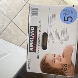Kirkland Signature Diapers Sizes 5 