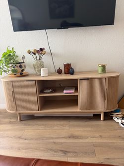 TV Stand/ entertainment center/ TV console