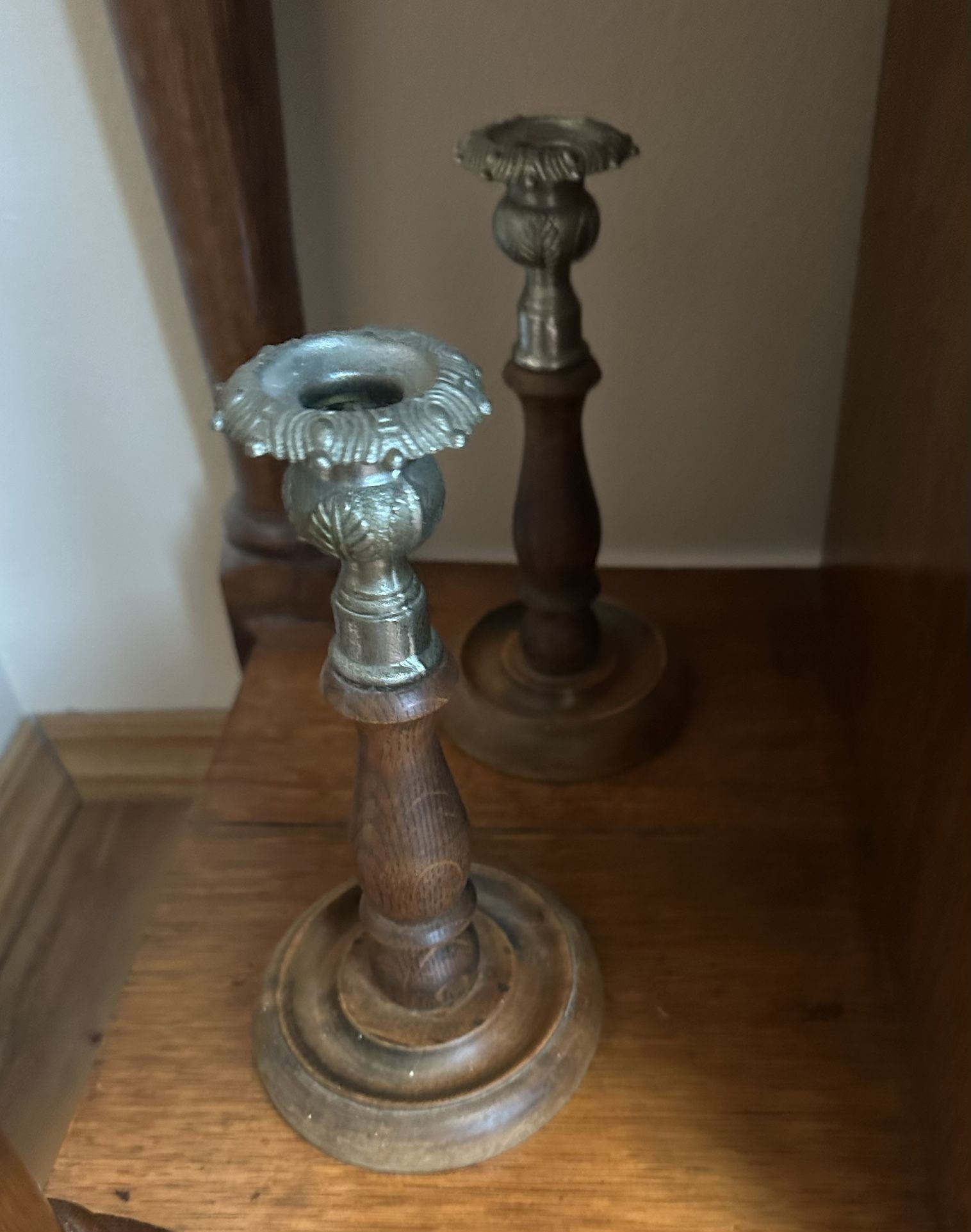🕯️Vintage Antique turned wooden pair of candlesticks with silver plate top.
