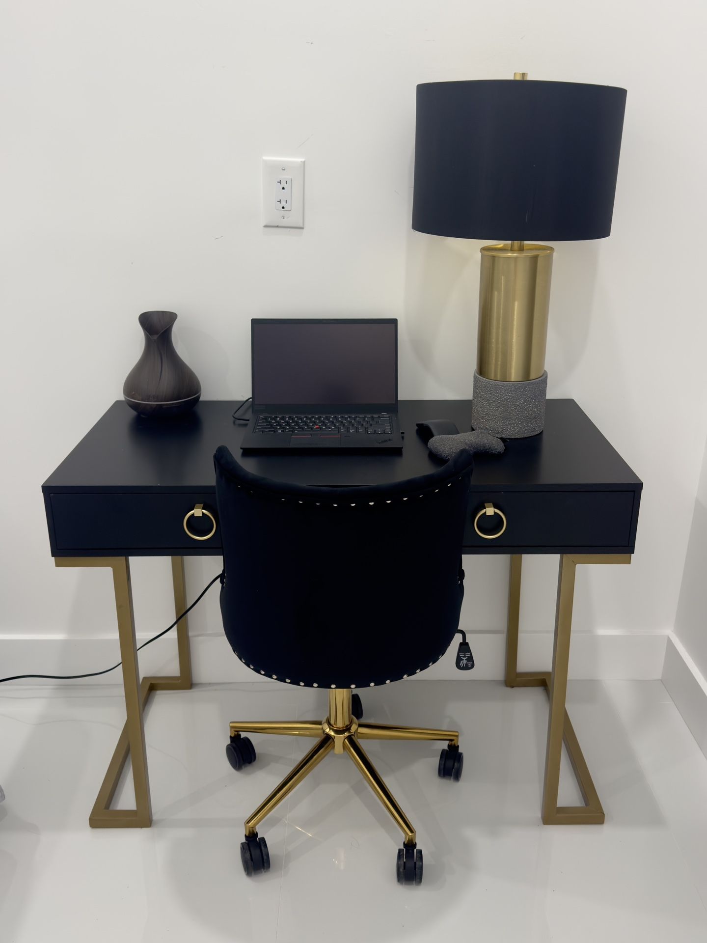 Black And Gold Desktop With Chair And Lamp