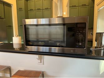 Like New LG Microwave - 2.0 Cubic Ft