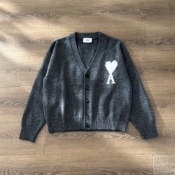 AMI PARIS Long-sleeved Cardigan Sweater 