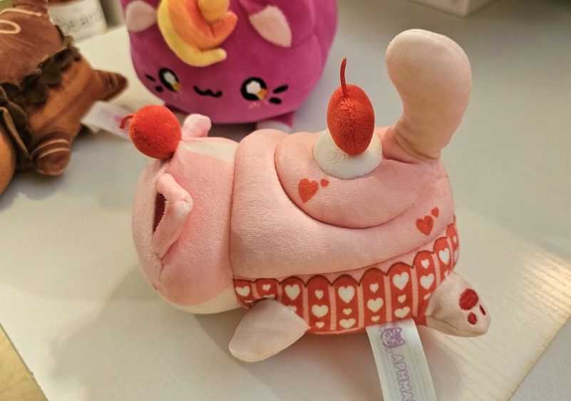 Aphmau Cherry & Chocolate Cake Plushies
