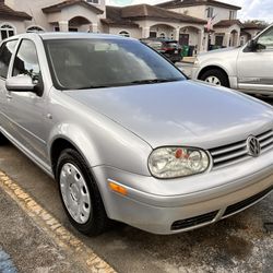 2005 Volkswagen Golf 