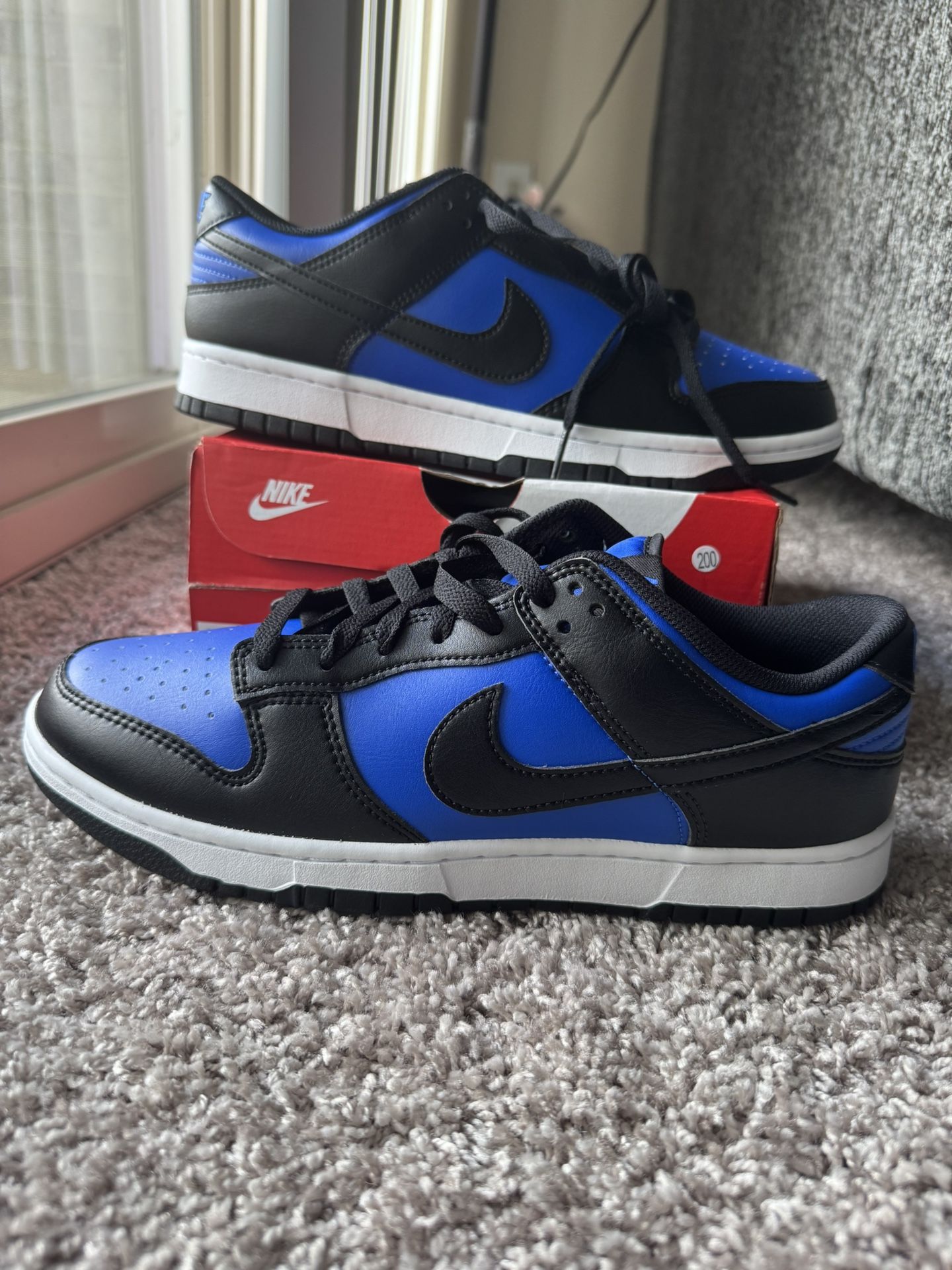 Size 10 Men Nike Dunk Low Retro "Hyper Royal" New w Box