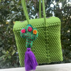 Beautiful Loncherita Artesanal Incluye Cactus 🌵 Pompon $37