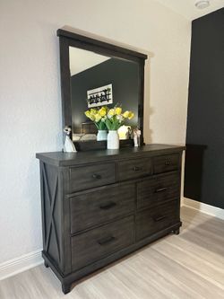 7-Drawer Dresser & Matching Mirror – Modern Farmhouse Smokey Gray