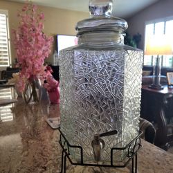 2.5 Gallon Beverage Dispenser With Stainless Spout 