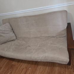 Full Size Futton - $45