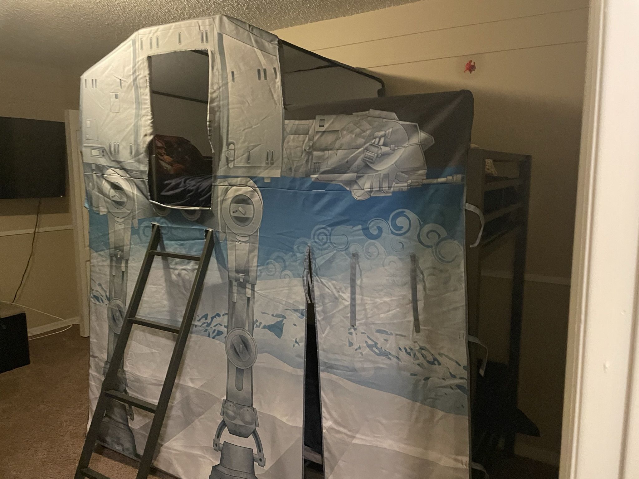 Star Wars bunk bed