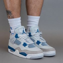 Jordan 4 Military 4s 