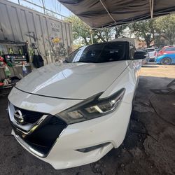 2016 Nissan Maxima