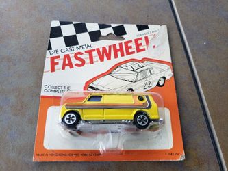 Vintage Die-cast Metal Fast Wheels Yellow Van